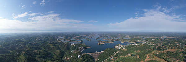 鲁班湖全景0.jpg